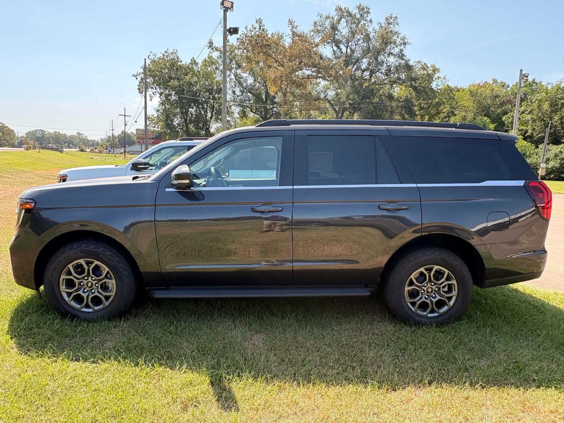 2026 Ford Expedition Active in Dark Matter Gray Metallic — front three-quarter view