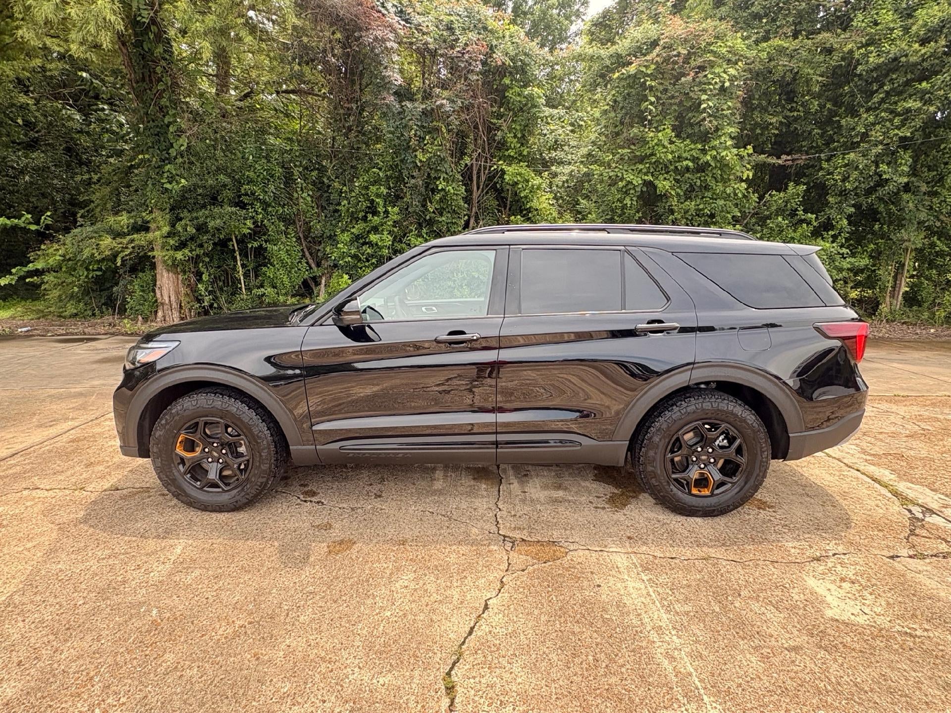 2026 Ford Explorer Tremor in Agate Black Metallic — front three-quarter view
